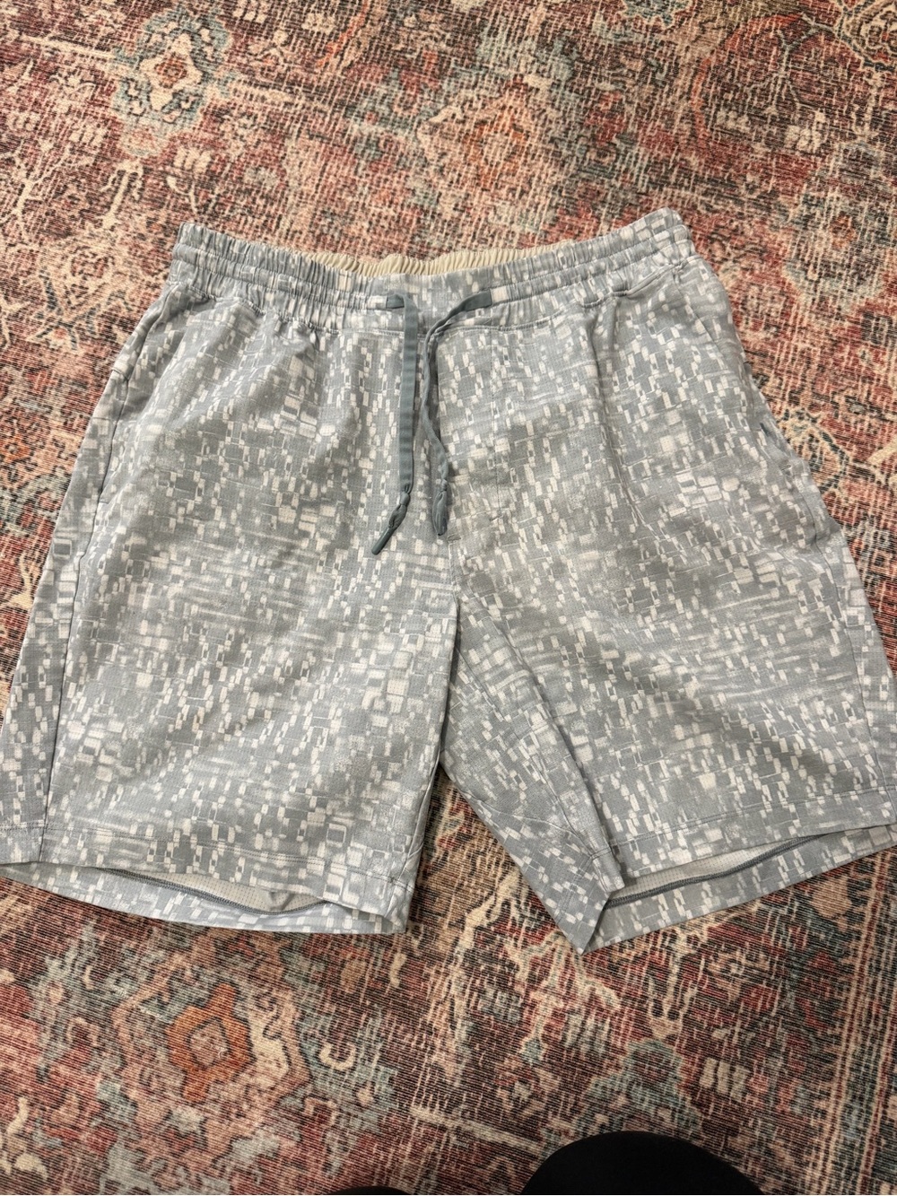 lululemon Men’s Patterned Athletic Shorts, Size L, NWOT